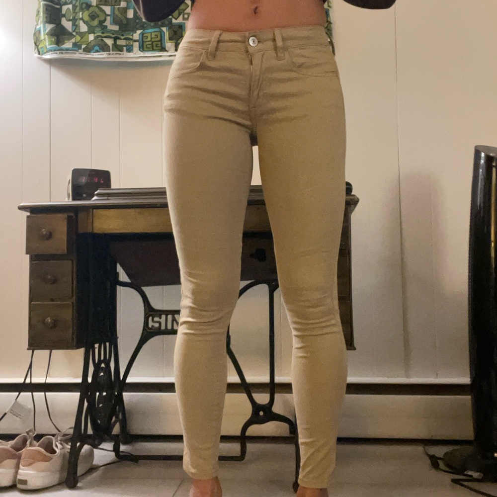 AE Next Level Super High-Waisted Jegging in Khaki